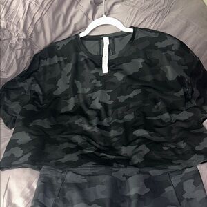 Lululemon Camo 12/14 BUNDLE!!!!